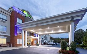 Holiday Inn Express Hotel & Suites Vineland Millville By Ihg